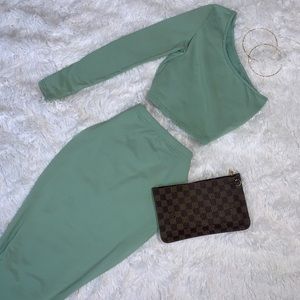 Two piece dress ! Available S/M/L🤍